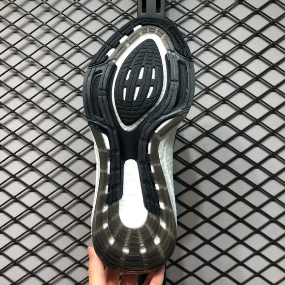 Adidas Ultra Boost 22 main image 8